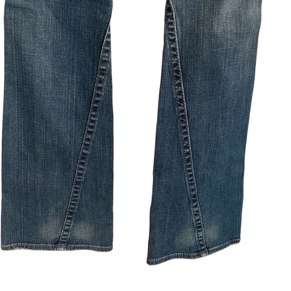 True Religion Jeans Women's Blue Denim Seamed Flare Crystal Buttons Jeans Sz 28 - Picture 6 of 11